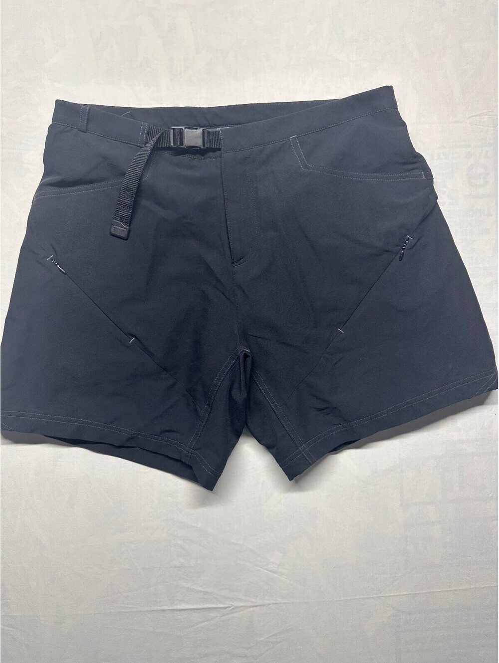 REI Women's Cycling/Mountain Biking shorts size Large